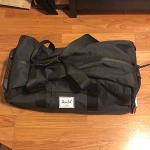 Herschel Wheelie Outfitter